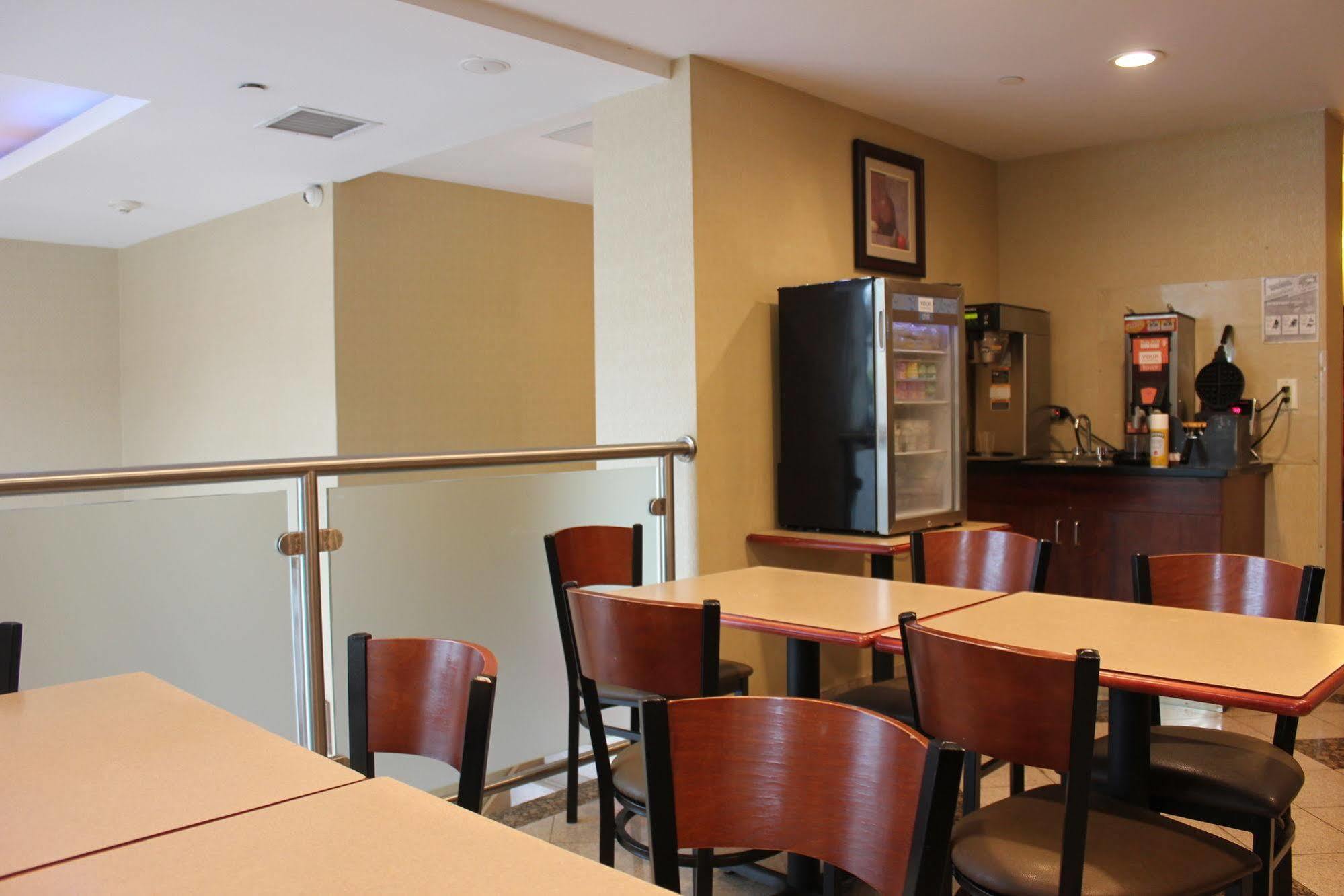 Bellerose Inn Экстерьер фото